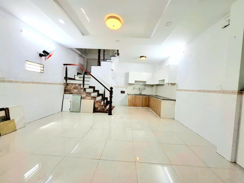 [ TÂN BÌNH ] Đồng Xoài - HẺM XE HƠI - K300, CỘNG HÒA, HOÀNG HOA THÁM, PHƯỜNG 13, TÂN BÌNH - DIỆN TÍCH 43M2 (5.3x8) - NHÀ 4 TẦNG ĐẸP Ở NGAY, 3PN, 4WC, 1PK, 1PB, BAN CÔNG - SỔ HỒNG RIÊNG HOÀN CÔNG ĐỦ CÔNG CHỨNG NGAY - CHỈ 6.6 THƯƠNG LƯỢNG.