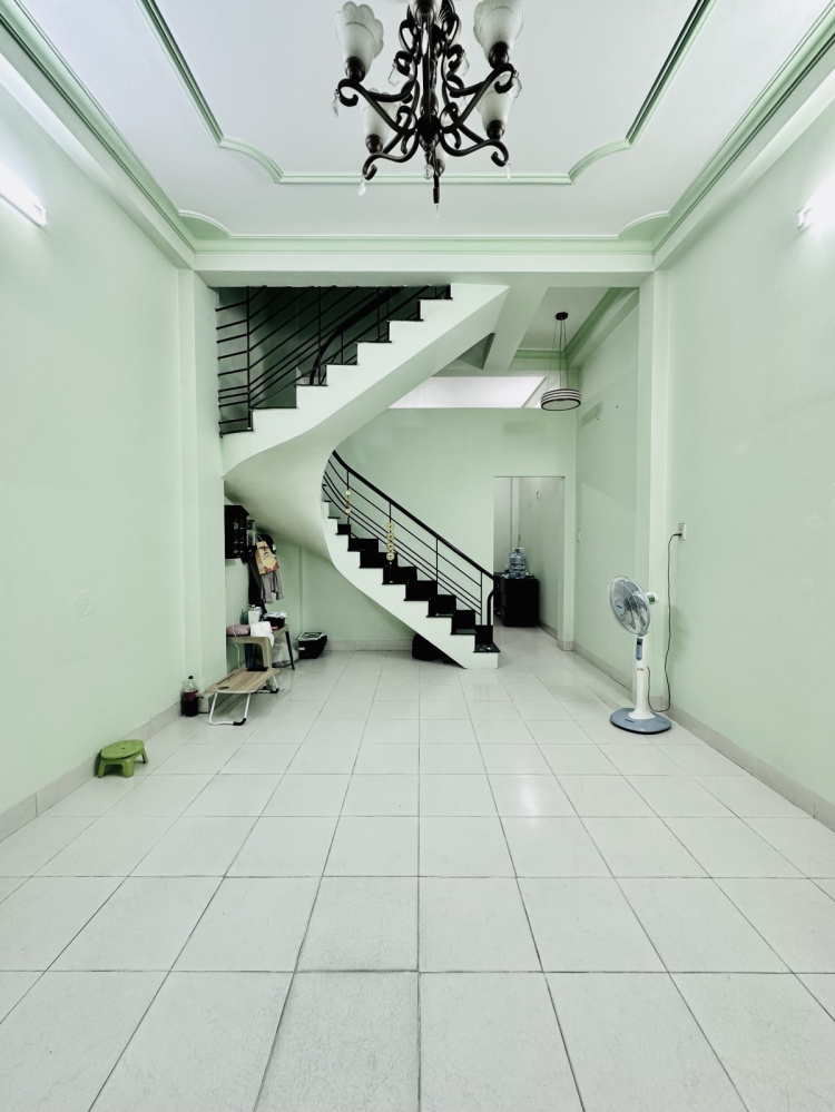 [ TÂN BÌNH ] Phạm Văn Hai - HẺM XE HƠI - 3 TẦNG 4PN, 5WC - 42M2