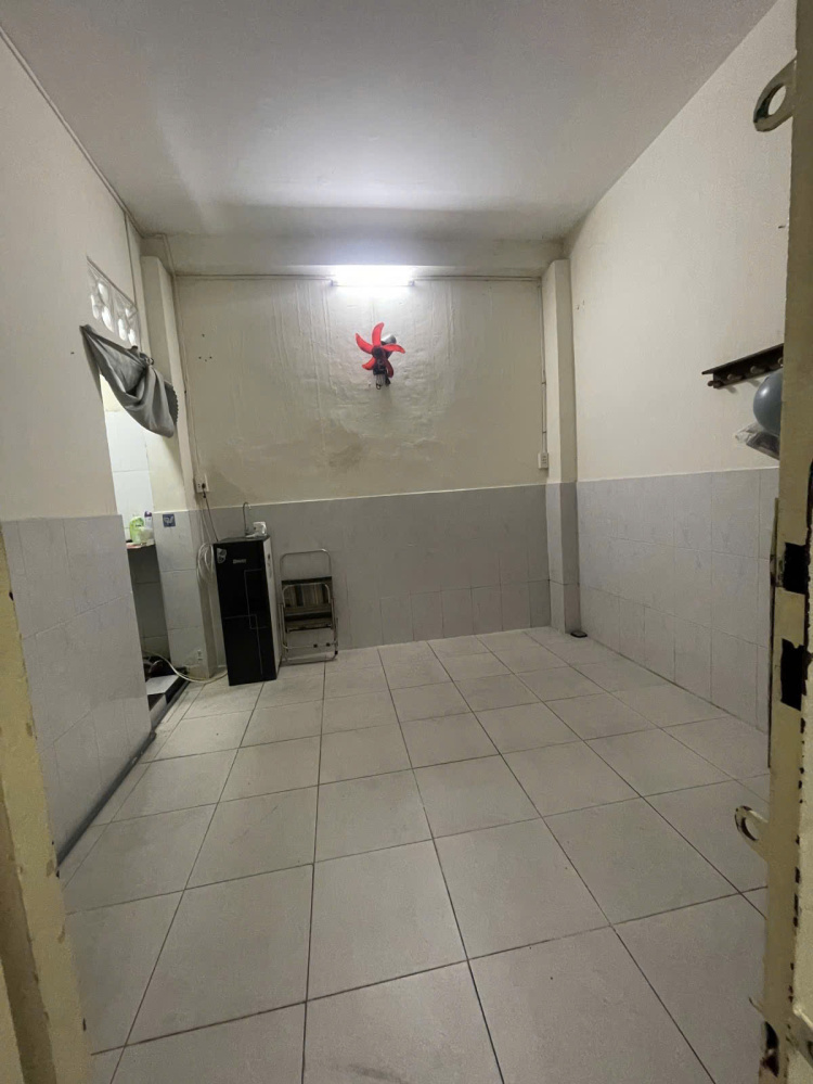 [ TÂN BÌNH ] Lê Văn Sỹ - CHỈ VÀI BƯỚC CHÂN RA  HẺM XE HƠI LÊ VĂN SỸ – PHƯỜNG 1, TÂN BÌNH