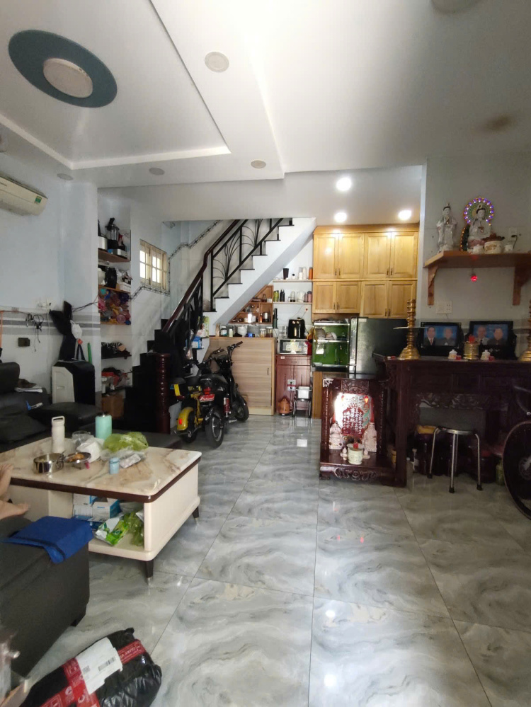 [ TÂN BÌNH ] Âu Cơ - NHÀ 1 LẦU - HẺM TO - HẺM TRƯỚC NHÀ 6M - XE Ô TÔ GẦN TỚI NHÀ. Giá 3.4 tỷ TL