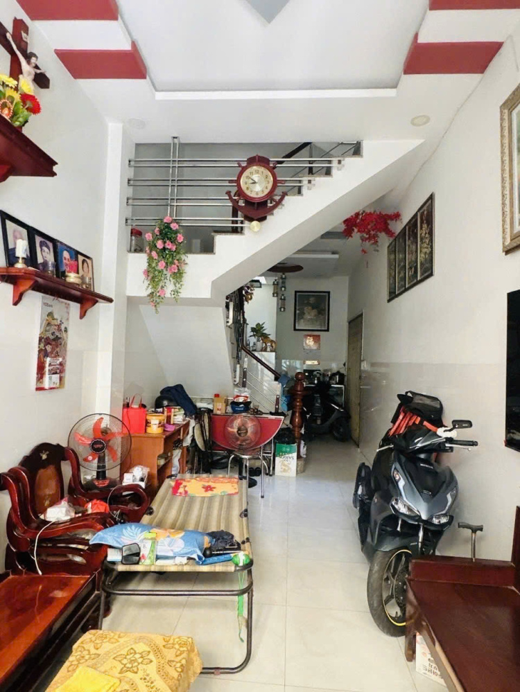 [ TÂN PHÚ ] Trịnh Đình Trọng - SÁT VÁCH QUẬN 11 - HẺM XE HƠI THÔNG - 112M (4.3x26) 4 TẦNG + 8 PHÒNG TRỌ - VỪA Ở VỪA CHO THUÊ 15TR