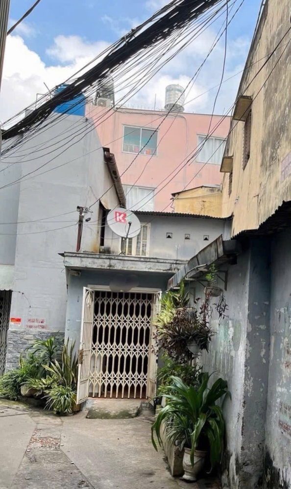 [ TÂN BÌNH ] CMT8 - GIÁP QUẬN 10 - NGAY METRO CMT8 - BÀNH VĂN TRÂN - P6 - Nhà C4 - 62m2 công nhận đủ