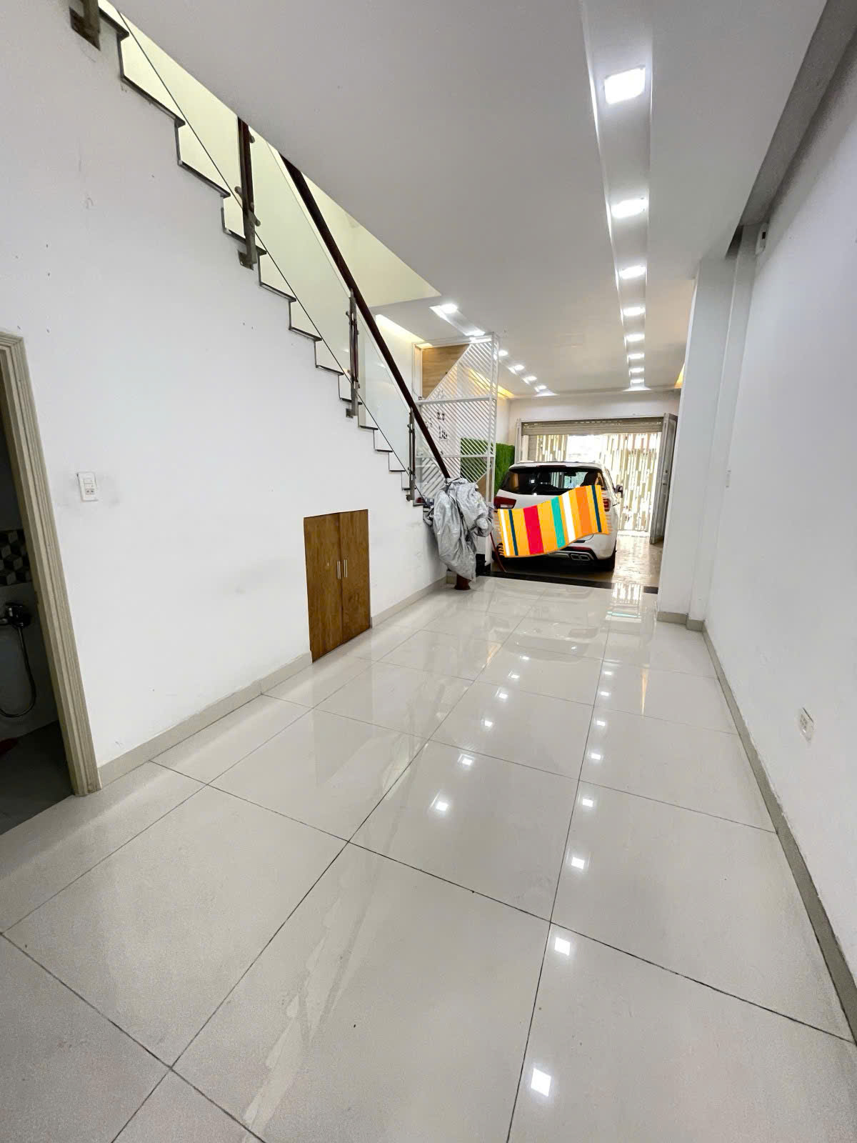 VỊ TRÍ ĐẸP - KINH DOANH ĐA NGHÀNH - NGANG 4m NỞ HẬU - 85m2, CHỈ NHỈNH 100 triệu/M2.