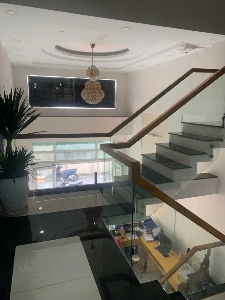 TÂN BÌNH - PHAN HUY ÍCH - HXH - NHÀ MỚI XÂY - 5 TẦNG - 60M2 ( 4.2x14 ) - 8.5 TỶ TL.