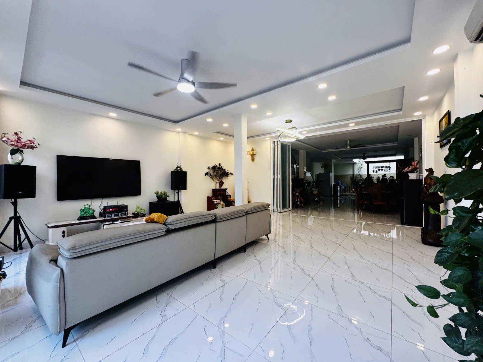 VIP MẶT TIỀN BÀU CÁT 2 - 192m2 ( 6.8x28m ) BIỆT THỰ 3 TẦNG - KHU KHÁCH SẠN, TOÀ NHÀ, BIỆT THỰ - CHỈ 36 TỶ TL.