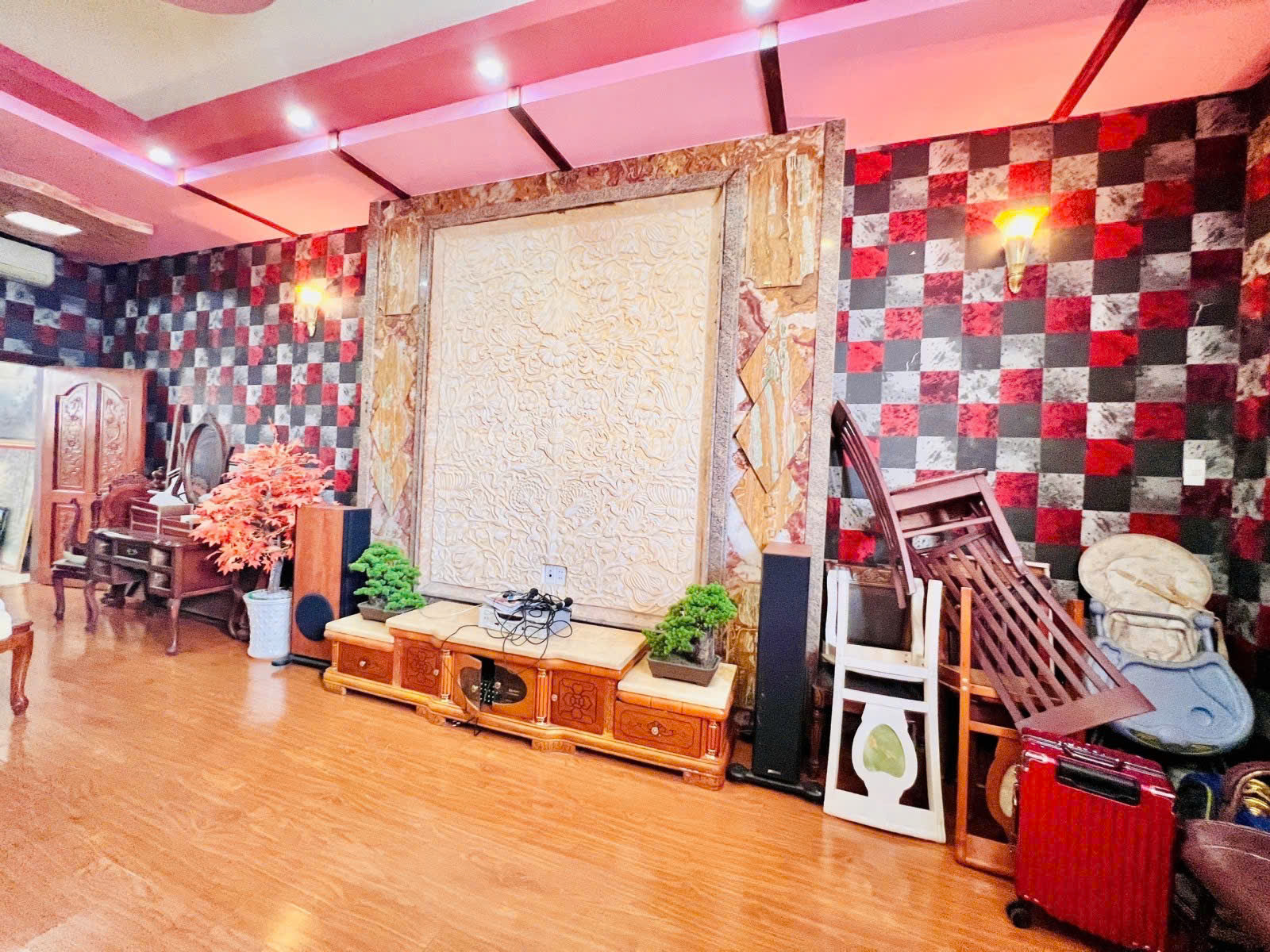 SIÊU PHẨM MẶT TIỀN CỘNG HÒA – ĐOẠN VIP NHẤT – KINH DOANH SẦM UẤT 💥 giá 40 tỷ TL 🏢 Nhà 5 tầng – Full nội thất cao cấp – Doanh thu cho thuê lên đến 50 triệu/tháng!